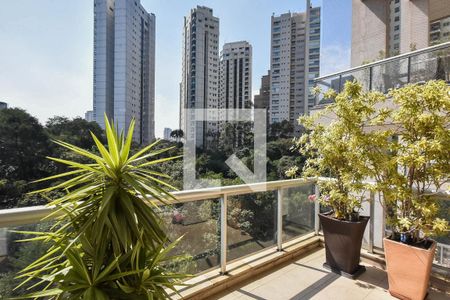 Varanda de apartamento para alugar com 2 quartos, 162m² em Parque do Morumbi, São Paulo