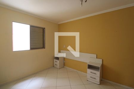 Quarto 2 de apartamento para alugar com 2 quartos, 48m² em Vila Galvão, Guarulhos