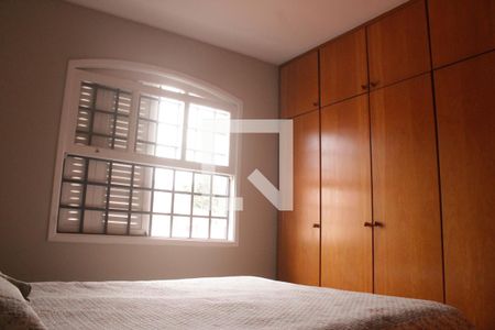 Quarto 1 de casa à venda com 3 quartos, 180m² em Vila Marari, São Paulo