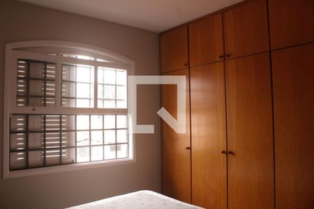 Quarto 1 - Armários de casa à venda com 3 quartos, 180m² em Vila Marari, São Paulo