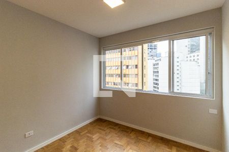 Studio - Janela Grande de kitnet/studio para alugar com 1 quarto, 24m² em República, São Paulo