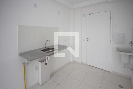 Cozinha de apartamento para alugar com 1 quarto, 35m² em Vila Tolstoi, São Paulo