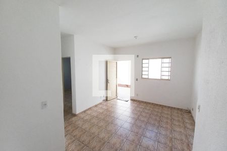 Sala de casa para alugar com 2 quartos, 220m² em Jaqueline, Belo Horizonte