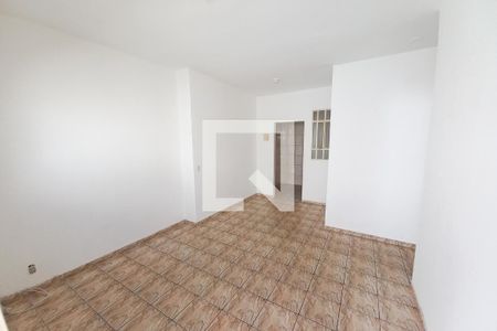 Sala de casa para alugar com 2 quartos, 220m² em Jaqueline, Belo Horizonte