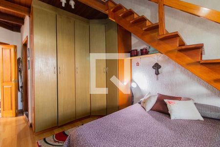 Casa à venda com 385m², 5 quartos e 9 vagas Casa à venda com 385m², 5 quartos e 9 vagasQuarto 5 - Suíte