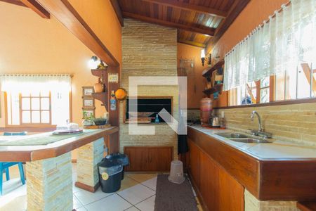 Casa à venda com 385m², 5 quartos e 9 vagas Casa à venda com 385m², 5 quartos e 9 vagasChurrasqueira