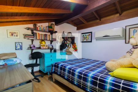 Casa à venda com 385m², 5 quartos e 9 vagas Casa à venda com 385m², 5 quartos e 9 vagasQuarto 5 - Suíte