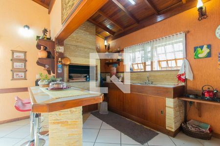 Casa à venda com 385m², 5 quartos e 9 vagas Casa à venda com 385m², 5 quartos e 9 vagasChurrasqueira