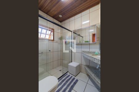 Casa à venda com 385m², 5 quartos e 9 vagas Casa à venda com 385m², 5 quartos e 9 vagasBanheiro