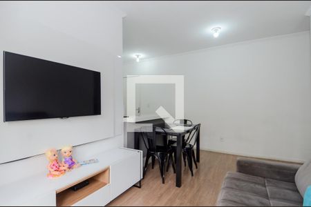 Sala de apartamento para alugar com 2 quartos, 58m² em Jardim Flor da Montanha, Guarulhos