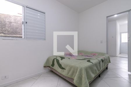 Quarto de casa para alugar com 1 quarto, 34m² em Jardim Monte Azul, São Paulo