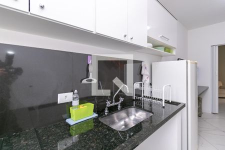 Cozinha de casa para alugar com 1 quarto, 34m² em Jardim Monte Azul, São Paulo