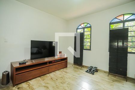 Sala 2 de casa para alugar com 4 quartos, 280m² em Bela Aliança, São Paulo