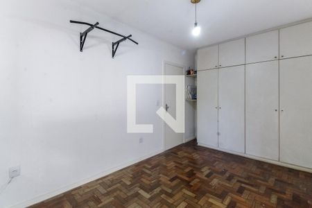 Quarto 1 de apartamento para alugar com 2 quartos, 76m² em Rio Branco, Porto Alegre