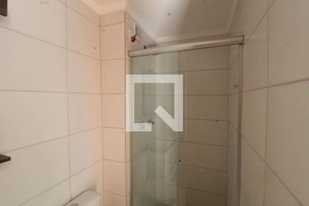 Banheiro de apartamento à venda com 2 quartos, 54m² em Olaria, Canoas