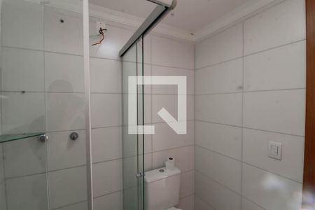 Banheiro da Suíte de apartamento à venda com 2 quartos, 54m² em Olaria, Canoas