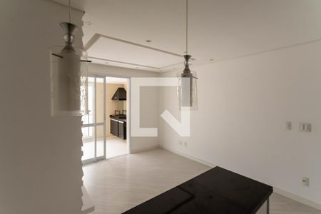 Sala de apartamento para alugar com 2 quartos, 56m² em Jardim Flor da Montanha, Guarulhos