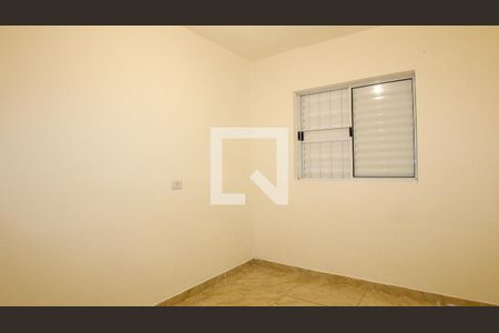 Quarto de casa para alugar com 1 quarto, 50m² em Jardim Santa Adélia, São Paulo