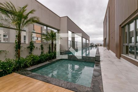 Piscina de apartamento para alugar com 2 quartos, 75m² em Jardim das Acácias, São Paulo