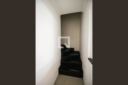 Escada de casa à venda com 3 quartos, 98m² em Itaquera, São Paulo