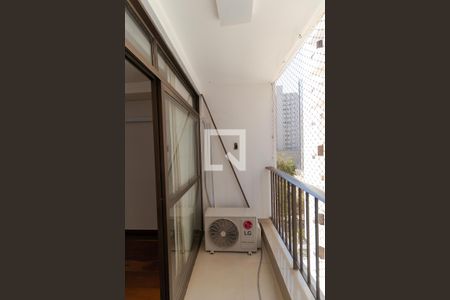 Sacada de apartamento à venda com 2 quartos, 87m² em Centro, Campinas