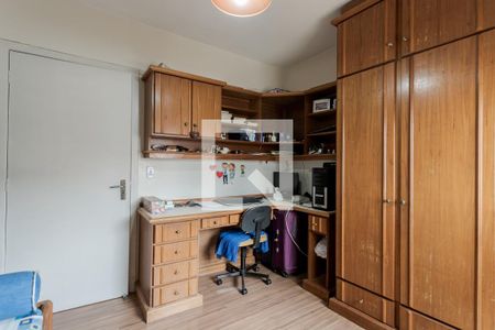 Quarto 2 de apartamento para alugar com 2 quartos, 100m² em São João, Porto Alegre