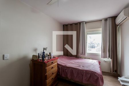 Quarto 1 de apartamento para alugar com 2 quartos, 100m² em São João, Porto Alegre