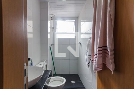 Banheiro de apartamento para alugar com 1 quarto, 36m² em Parque São Vicente, Mauá