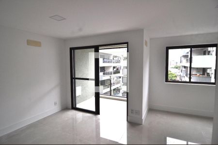 Sala de apartamento para alugar com 1 quarto, 40m² em Freguesia de Jacarepaguá, Rio de Janeiro