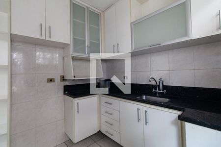 Cozinha de casa de condomínio à venda com 2 quartos, 70m² em Vila Esperança, São Paulo