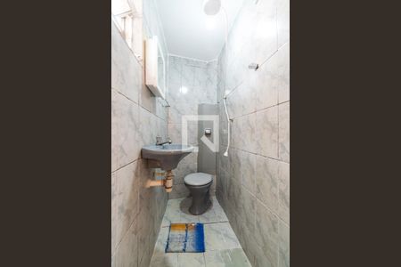 Banheiro da Suíte de casa para alugar com 3 quartos, 174m² em Vila do Encontro, São Paulo