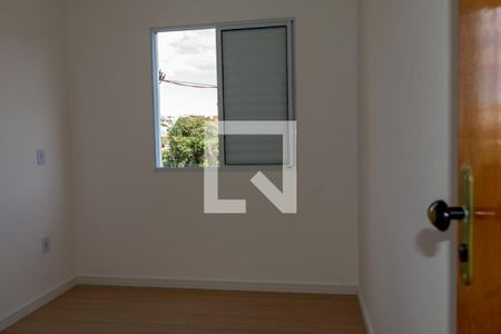 Quarto 2 de apartamento para alugar com 2 quartos, 44m² em Jardim Dona Meri, Guarulhos