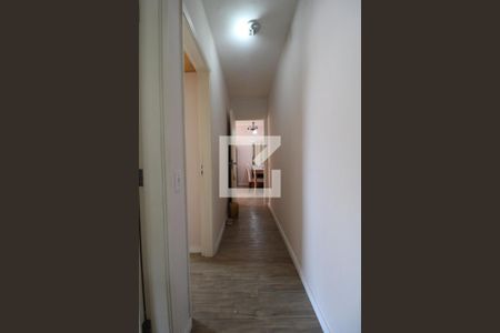 Corredor de apartamento à venda com 2 quartos, 63m² em Cambuí, Campinas