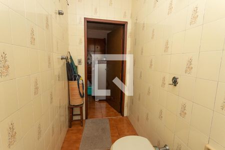 Lavabo  de casa à venda com 3 quartos, 258m² em Taboão, Diadema