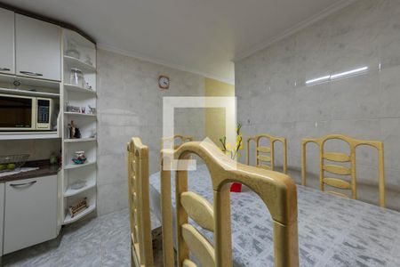 Cozinha  de casa à venda com 3 quartos, 148m² em Jardim Cotiana, São Paulo