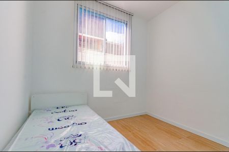 Quarto 1 de apartamento para alugar com 2 quartos, 45m² em Jardim das Margaridas, Salvador