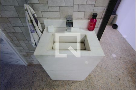 Lavabo de casa para alugar com 4 quartos, 304m² em Vila Mariana, São Paulo