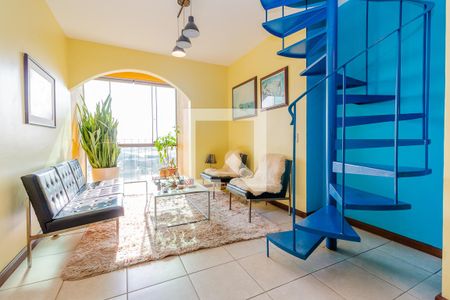 Sala de apartamento à venda com 2 quartos, 250m² em Cristal, Porto Alegre