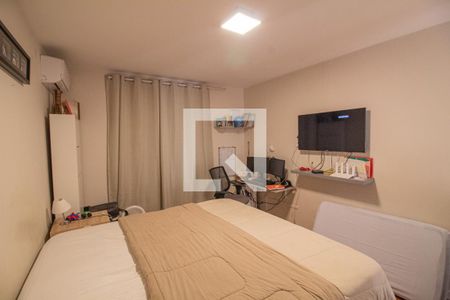 Quarto Suíte de casa à venda com 4 quartos, 150m² em Parque Colonial, São Paulo