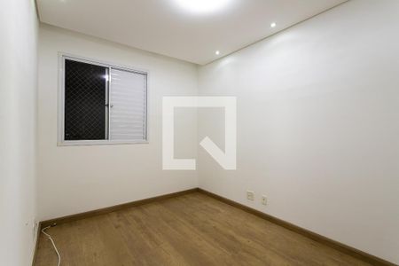 quarto 1 de apartamento para alugar com 2 quartos, 52m² em Jardim Cotinha, São Paulo