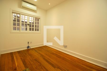 Sala 2 de casa para alugar com 3 quartos, 203m² em Vila Mariana, São Paulo