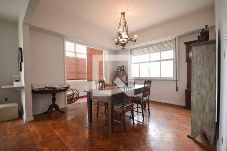 Apartamento à venda com 270m², 3 quartos e 2 vagasSala