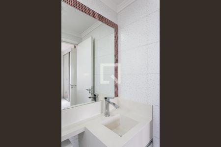 Apartamento à venda com 65m², 2 quartos e 2 vagas Apartamento à venda com 65m², 2 quartos e 2 vagasBanheiro da Suíte