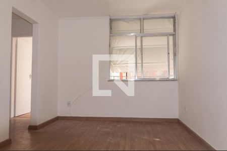 Sala de apartamento para alugar com 3 quartos, 70m² em Cubango, Niterói