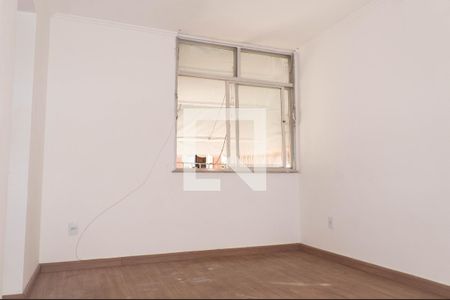 Sala de apartamento para alugar com 3 quartos, 70m² em Cubango, Niterói