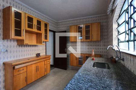 Casa à venda com 146m², 3 quartos e 2 vagas Casa à venda com 146m², 3 quartos e 2 vagasCozinha