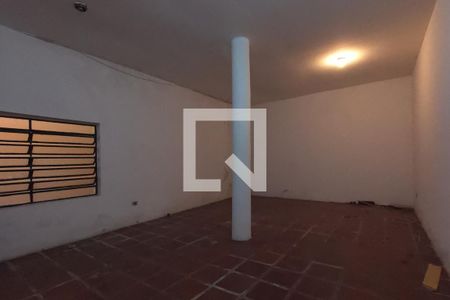 Casa à venda com 146m², 3 quartos e 2 vagas Casa à venda com 146m², 3 quartos e 2 vagasSalão