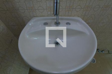 Casa à venda com 146m², 3 quartos e 2 vagas Casa à venda com 146m², 3 quartos e 2 vagasBanheiro