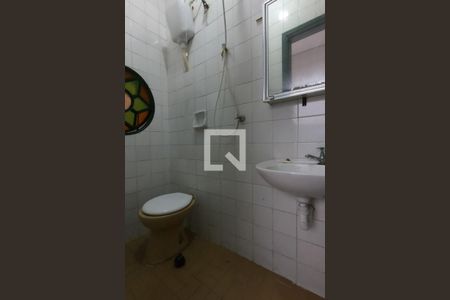 Casa à venda com 146m², 3 quartos e 2 vagas Casa à venda com 146m², 3 quartos e 2 vagasÁrea de Serviço