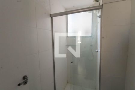 Banheiro de apartamento à venda com 2 quartos, 41m² em Estância Velha, Canoas